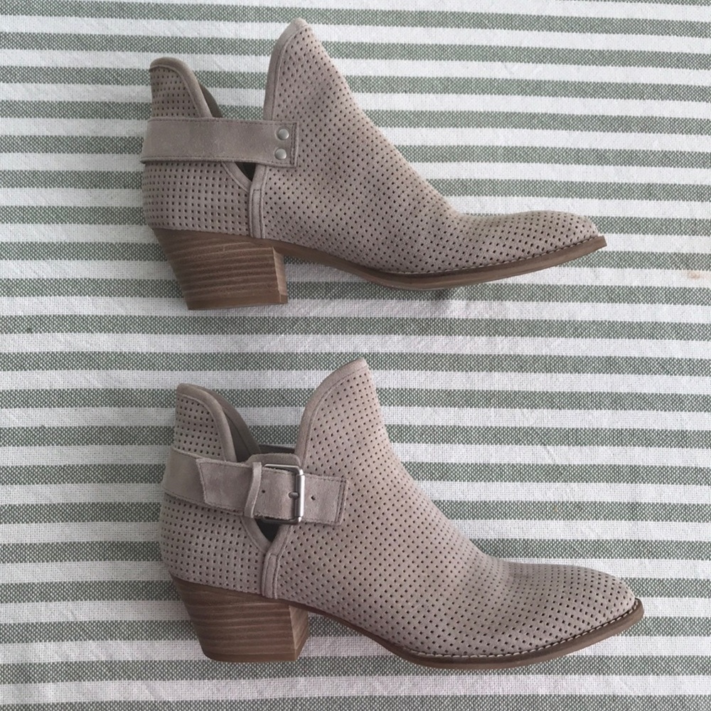 Dolce Vita Booties